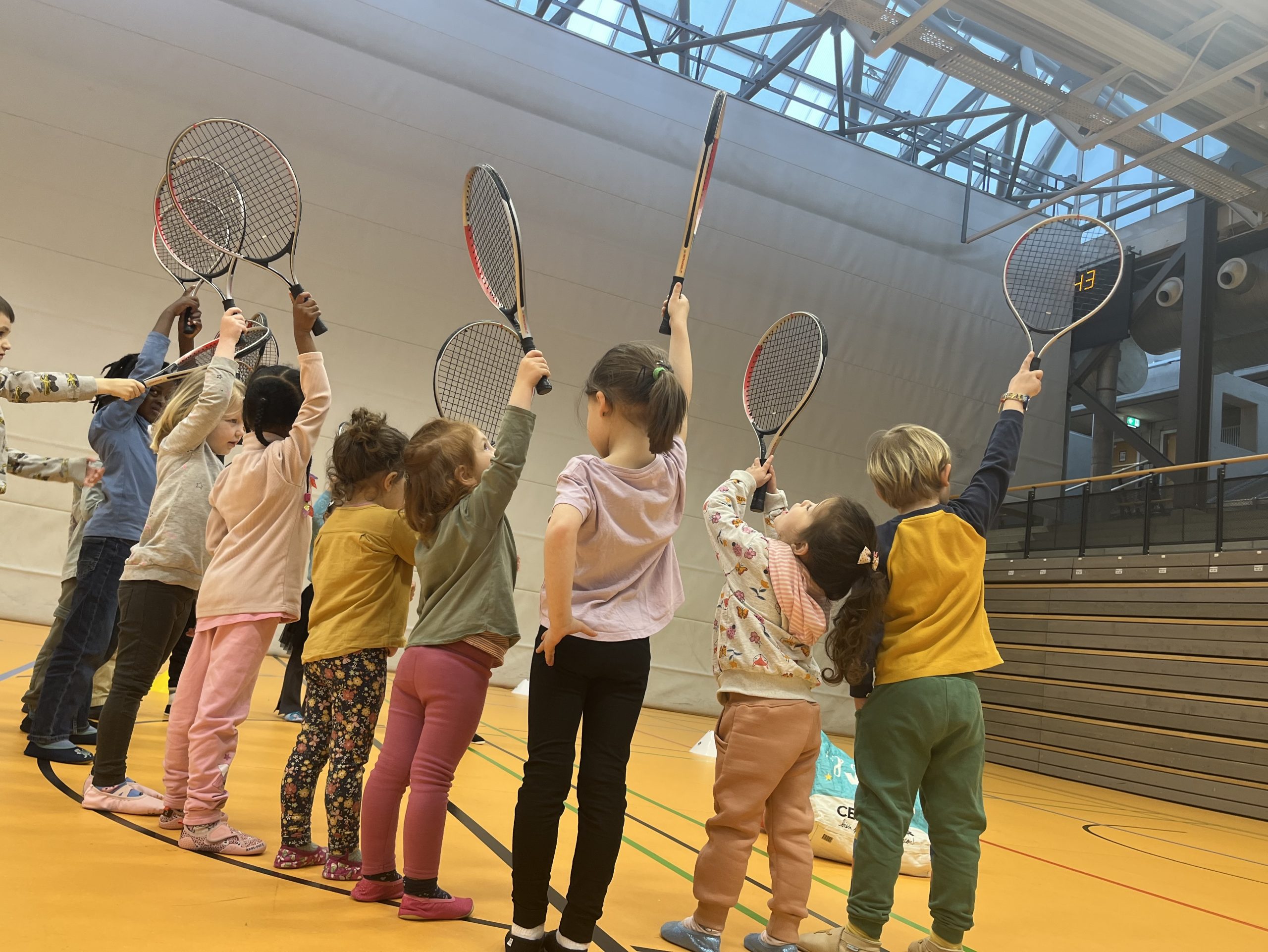 Maternelle : Initiation au tennis